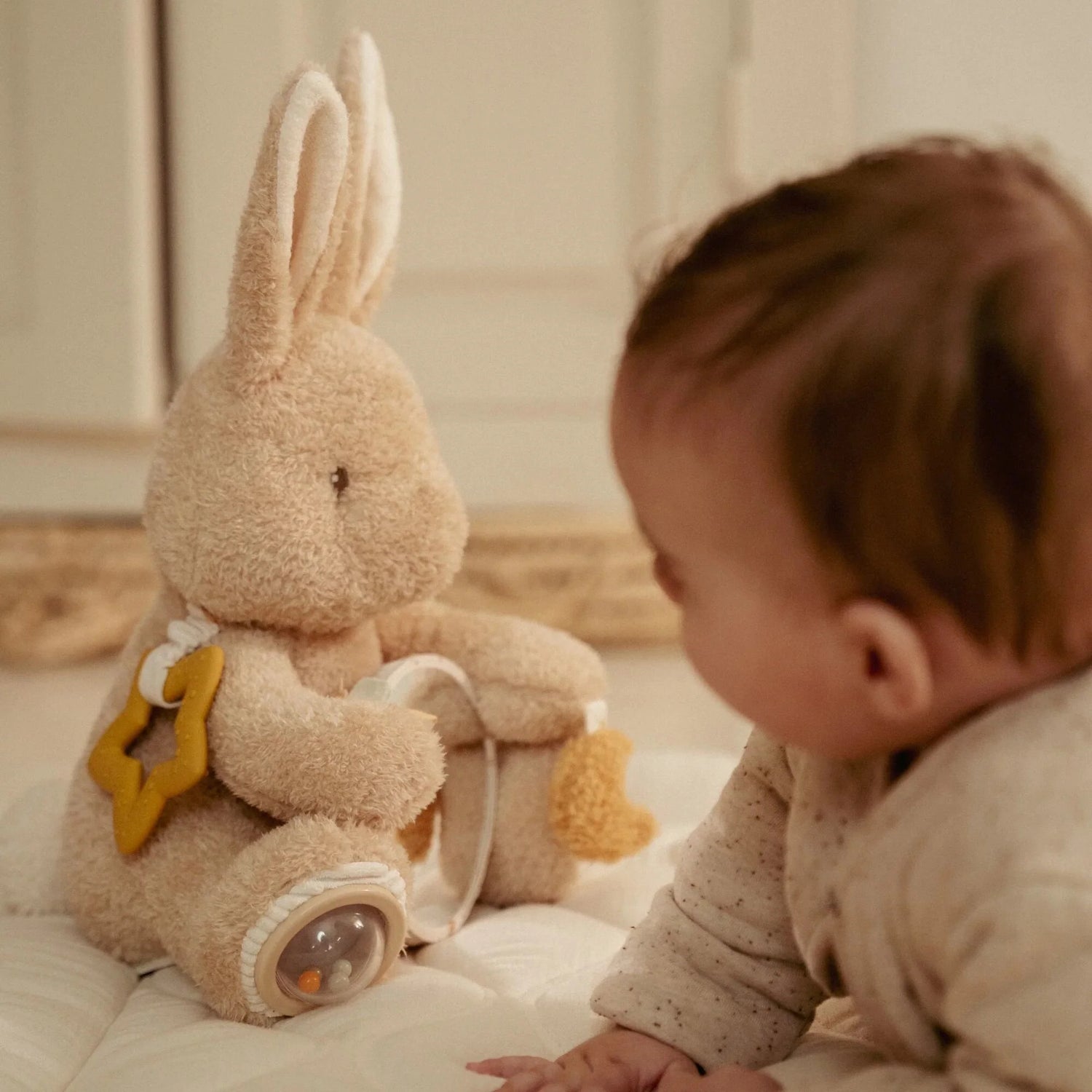 Меко Активно Зайче Baby Bunny