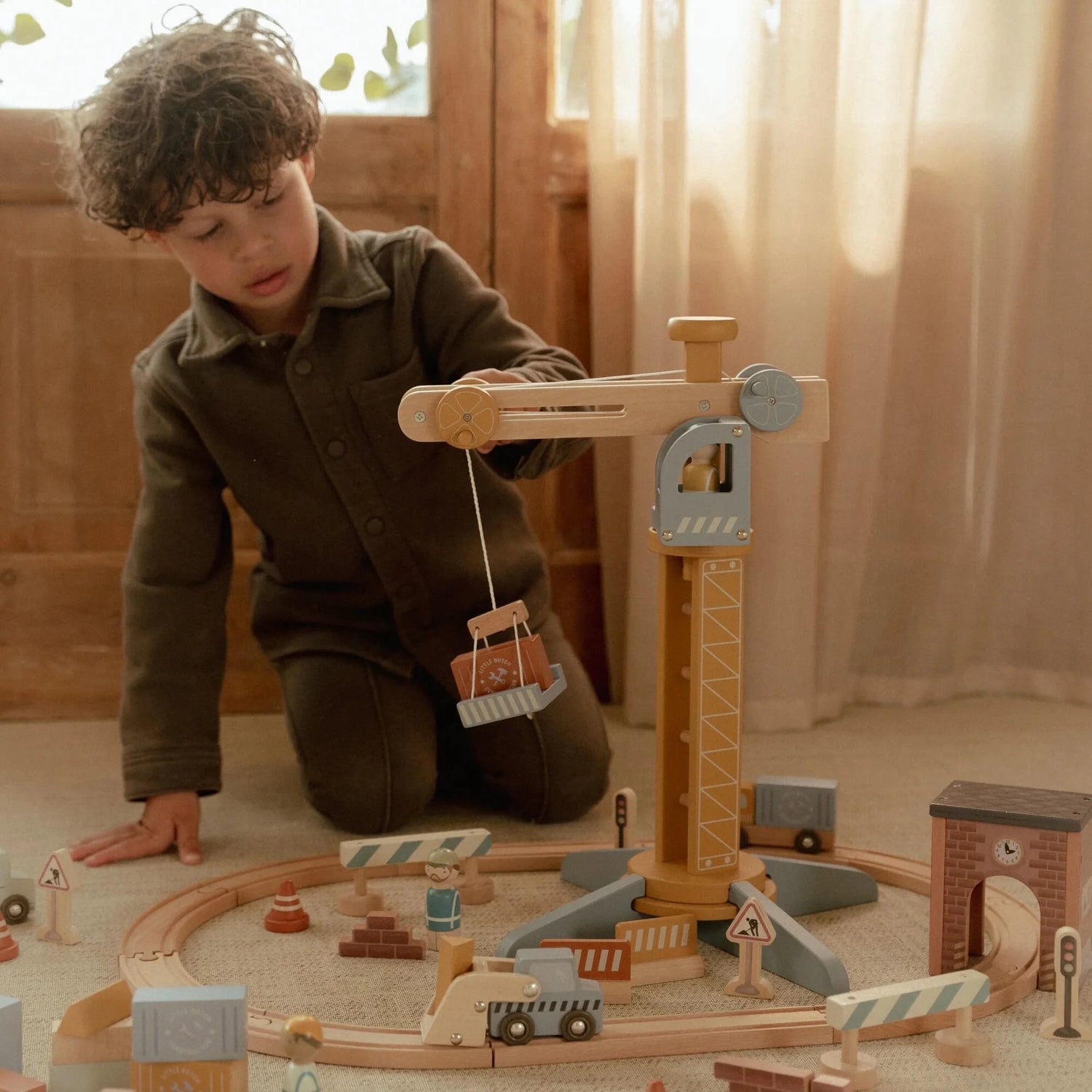 Дървен Сет с Кран